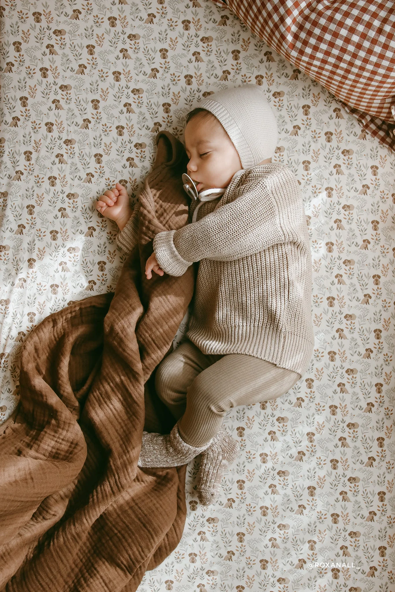 Organic Cotton Cot Sheet - Charlies Backyard - Image 4