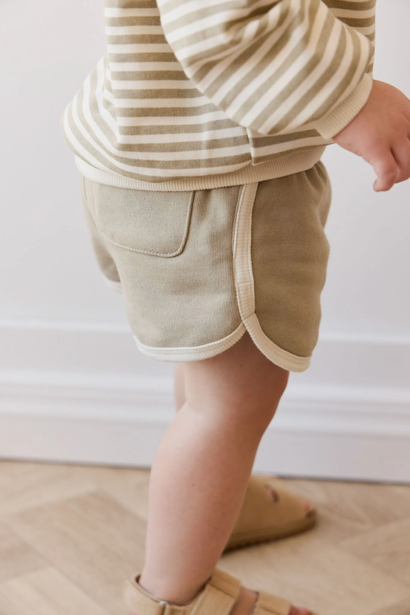 Organic Cotton Eric Short - Sandy Brown - Image 7