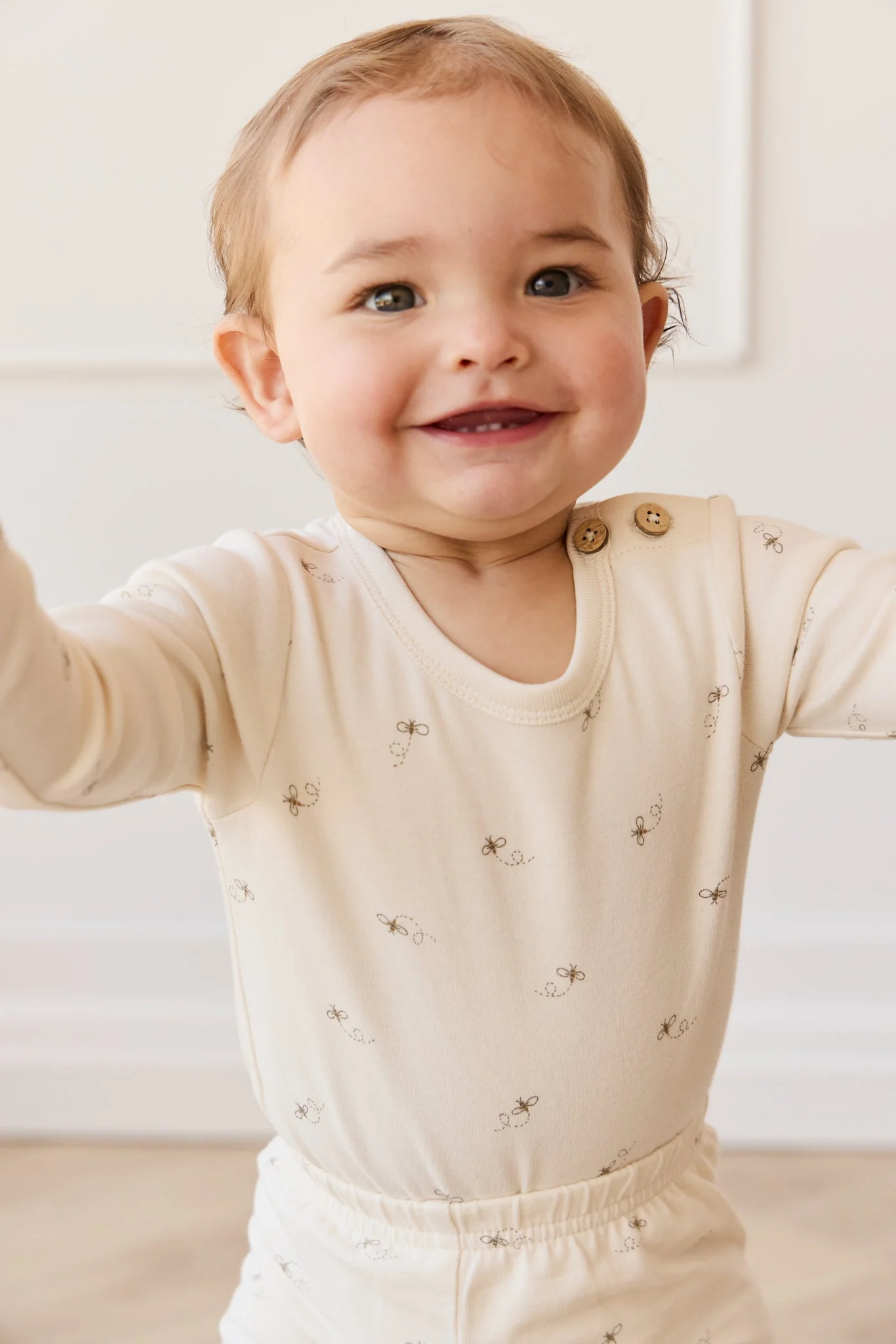 Organic Cotton Fernley Bodysuit - Bumblebees - Image 5