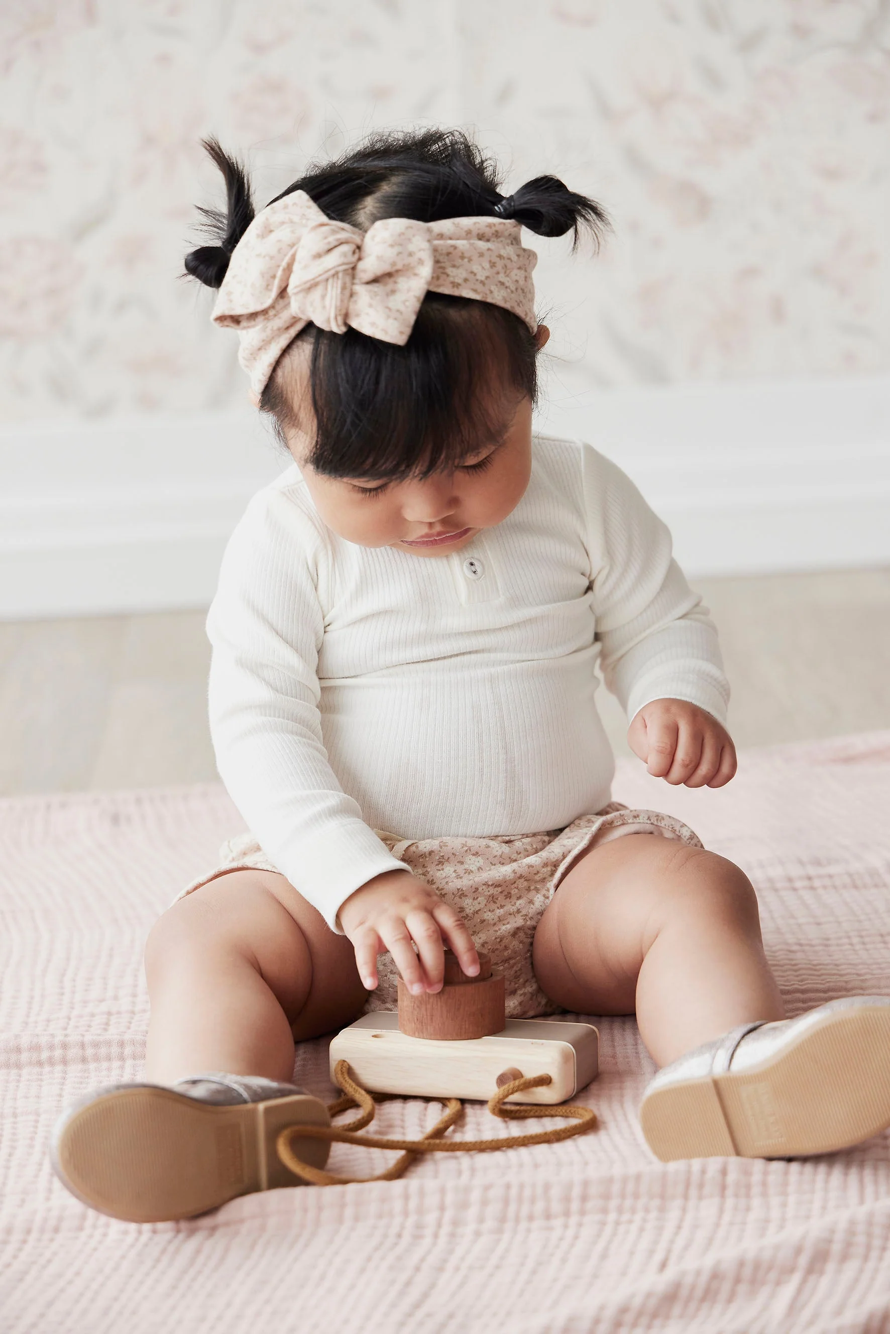 Organic Cotton Fine Rib Long Sleeve Bodysuit - Milk - Image 4
