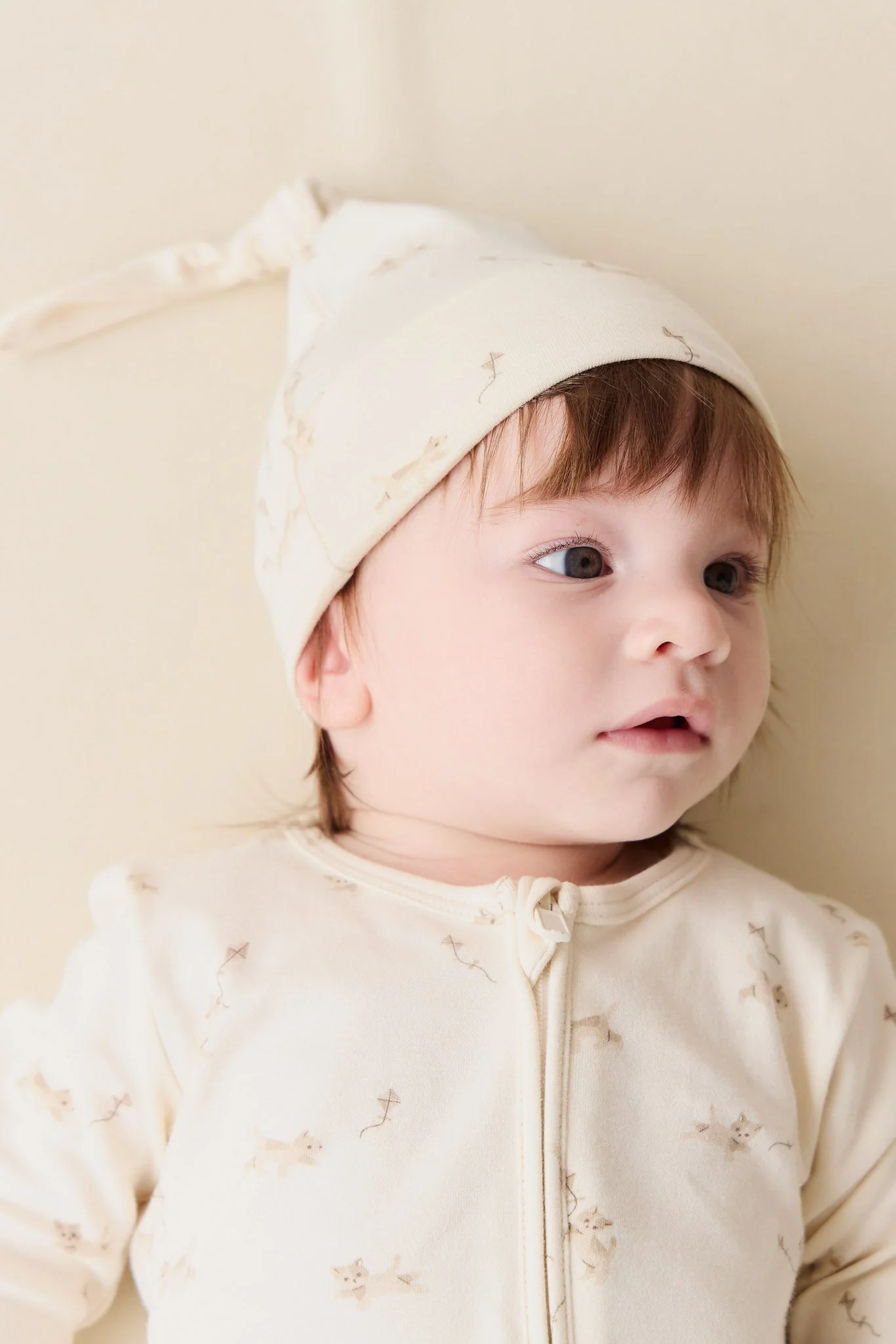 Organic Cotton Knot Beanie - Kitten and His Kites - Image 3