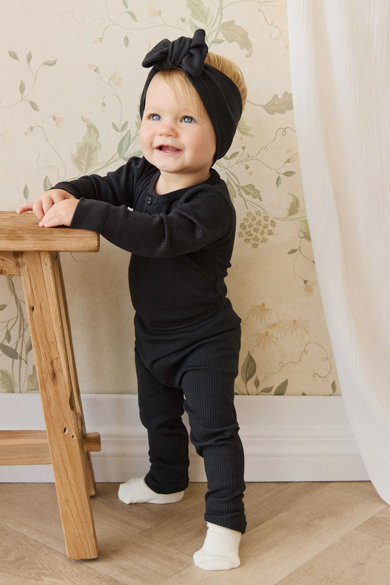 Organic Cotton Modal Lilian Headband - Ebony - Image 4
