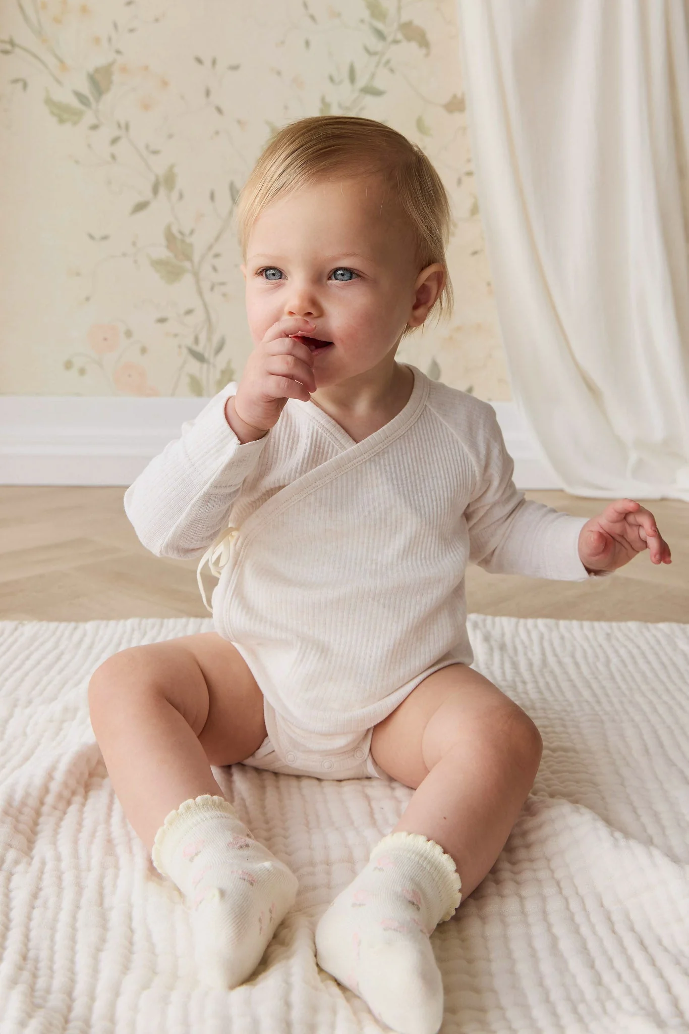 Organic Cotton Modal Marina Long Sleeve Bodysuit - Icing Marle - Image 4