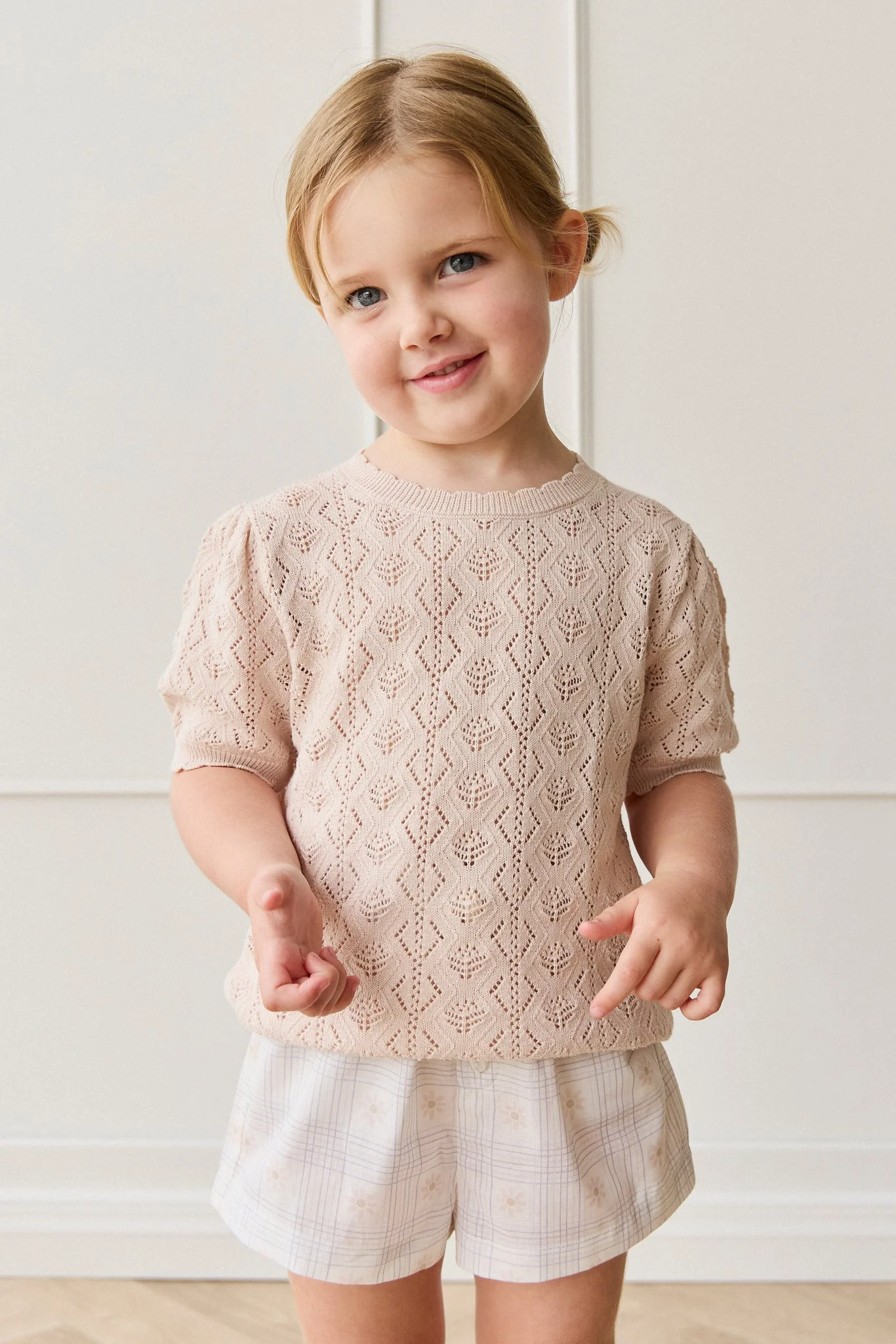Organic Cotton Neve Short - Marguerite Egret - Image 4