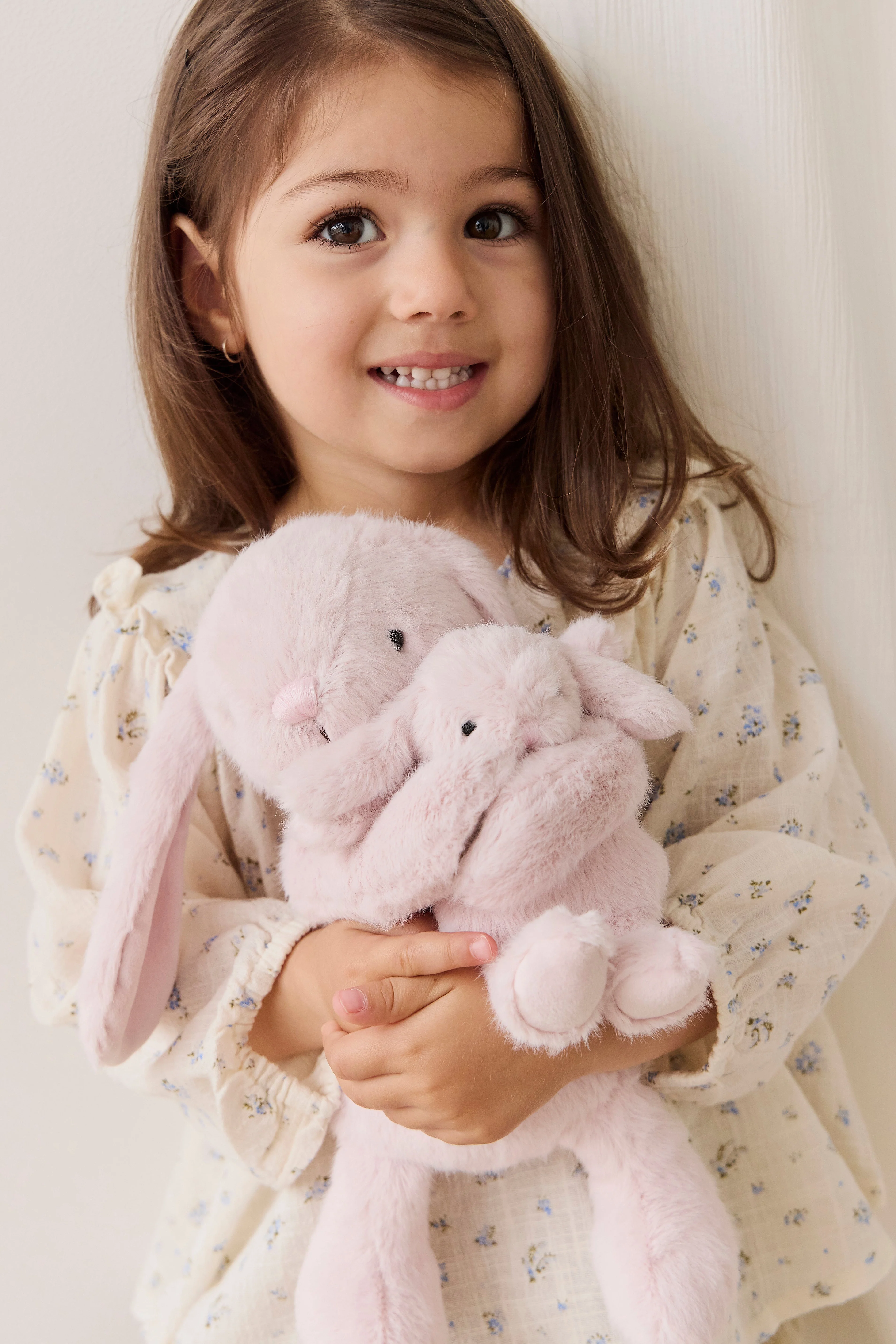 Snuggle Bunnies - Frankie the Hugging Bunny - Blossom - Image 2