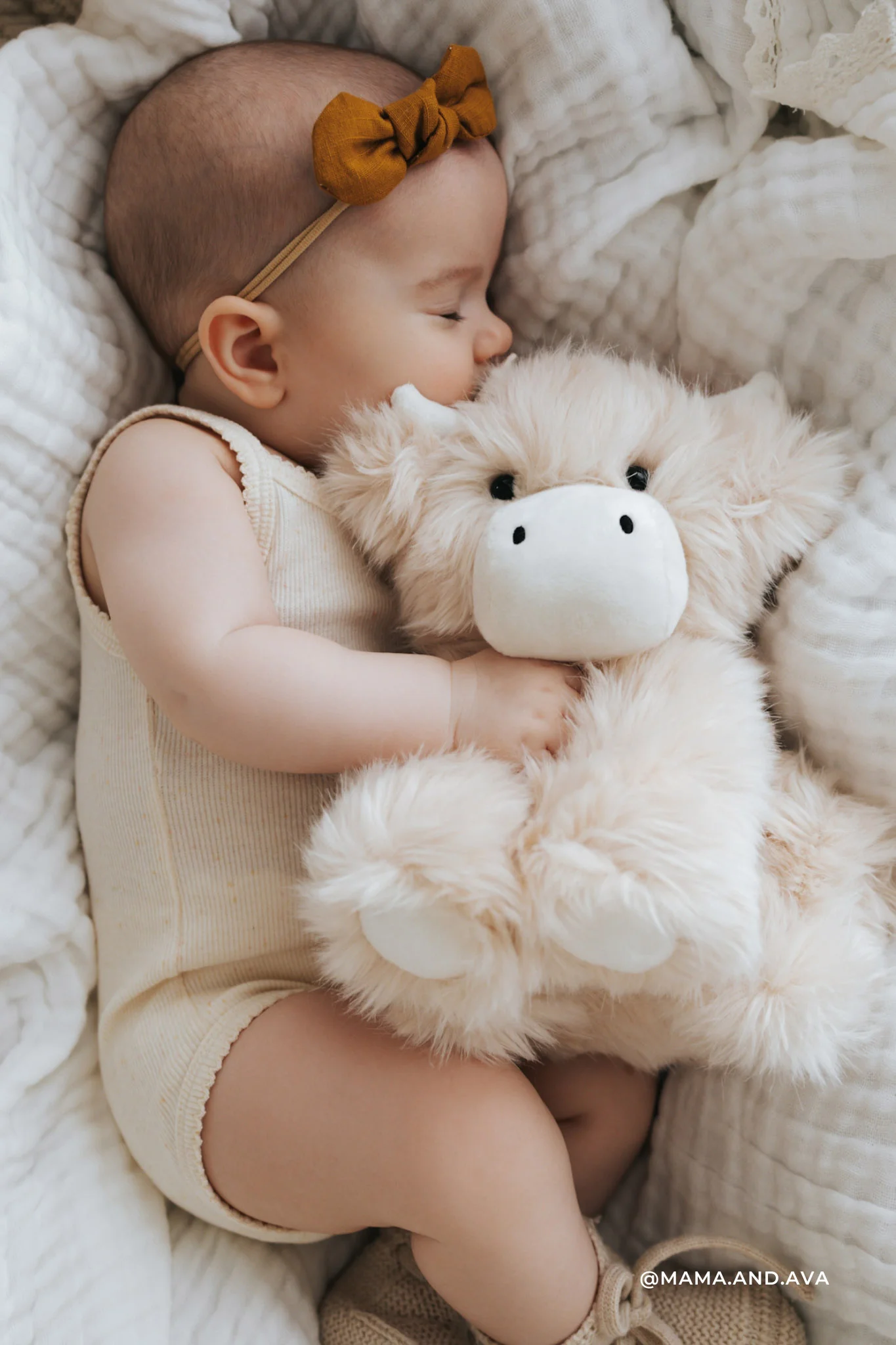 Snuggle Bunnies - Hilda The Highland Cow - Image 2