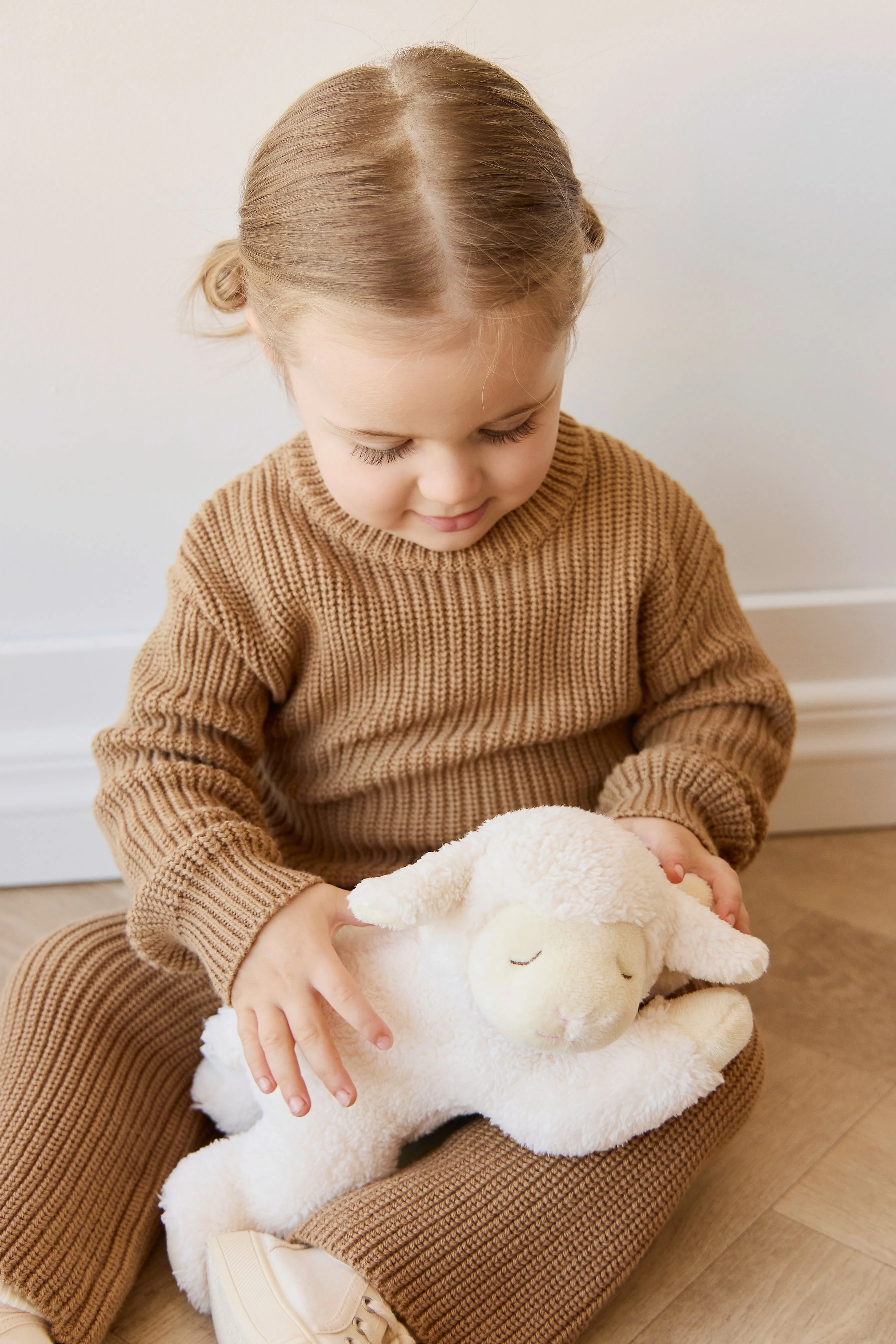 Snuggle Bunnies - Lambie - Image 2