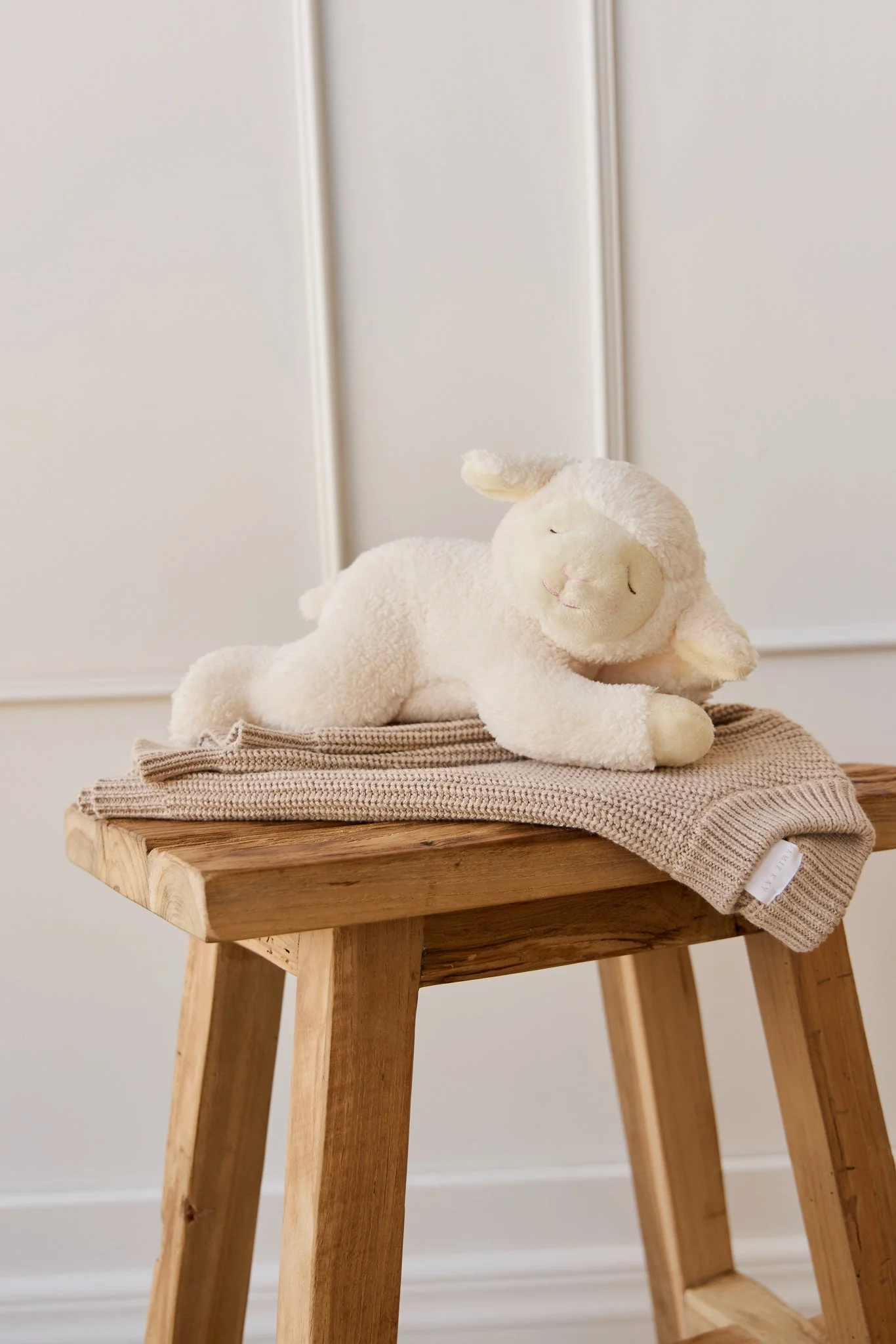 Snuggle Bunnies - Lambie - Image 3